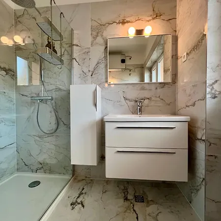 Newly Refurbished Haven Komiža