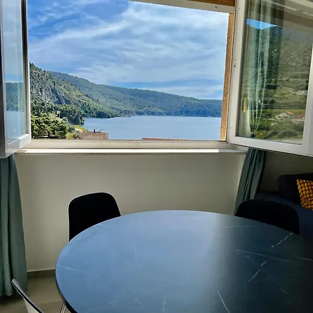 Newly Refurbished Haven