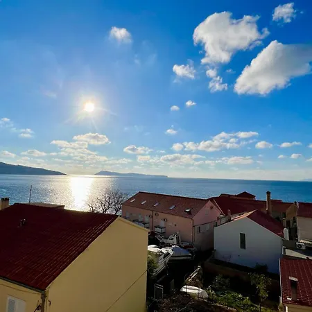 Newly Refurbished Haven