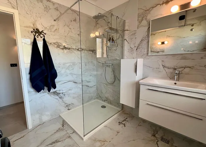 Newly Refurbished Haven * Komiža