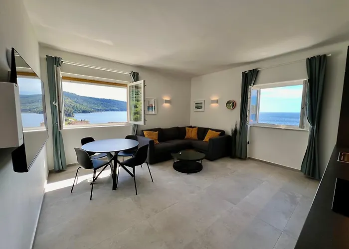 Newly Refurbished Haven